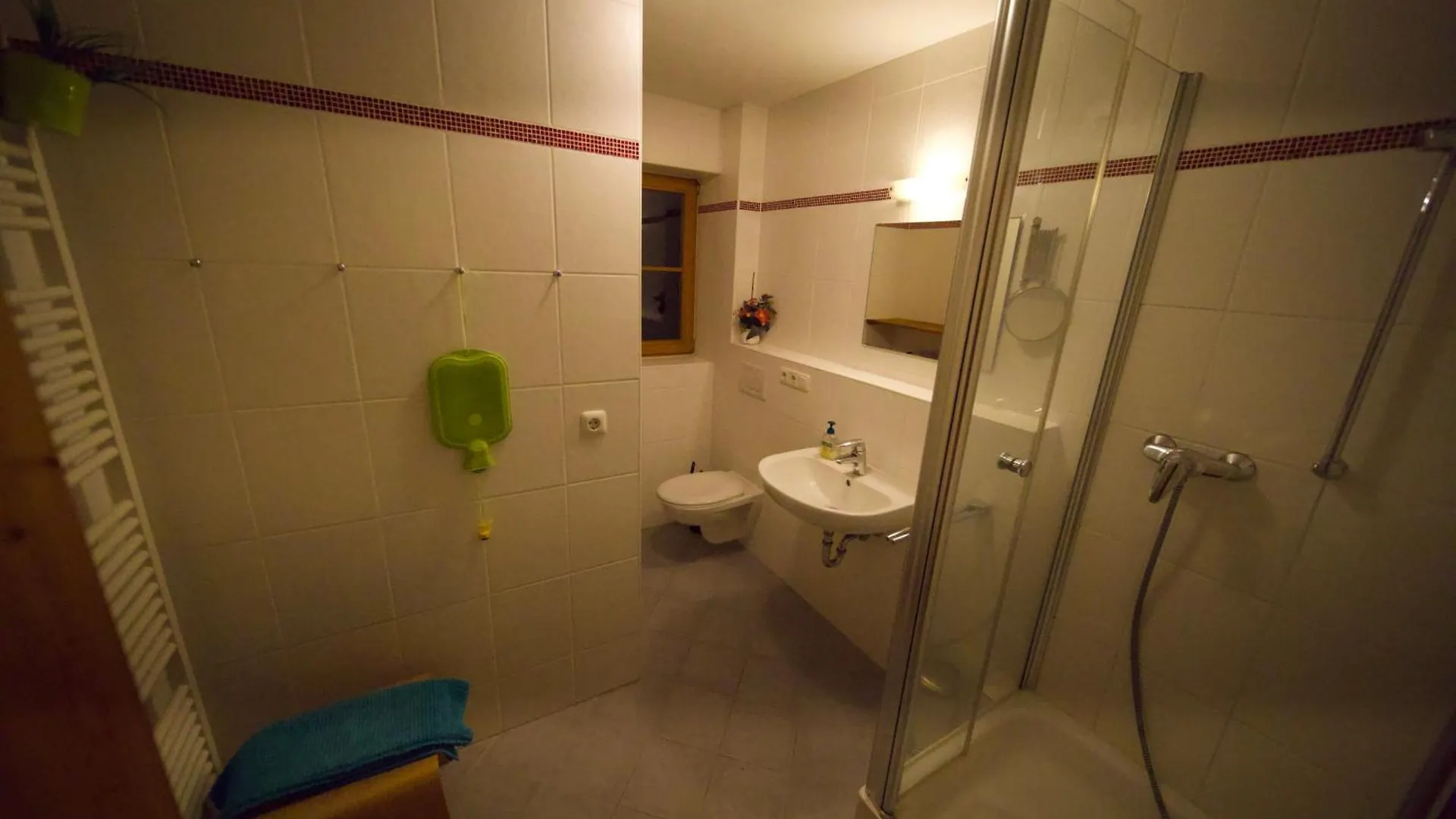 Haus Schwaenli Mit Kachelofen Und Sauna Oberammergau